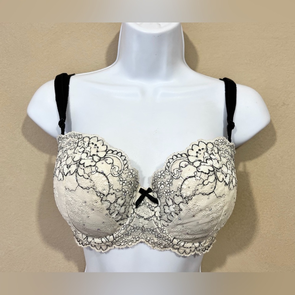 Victoria’s Secret Dream Angels Multi-Way Bra